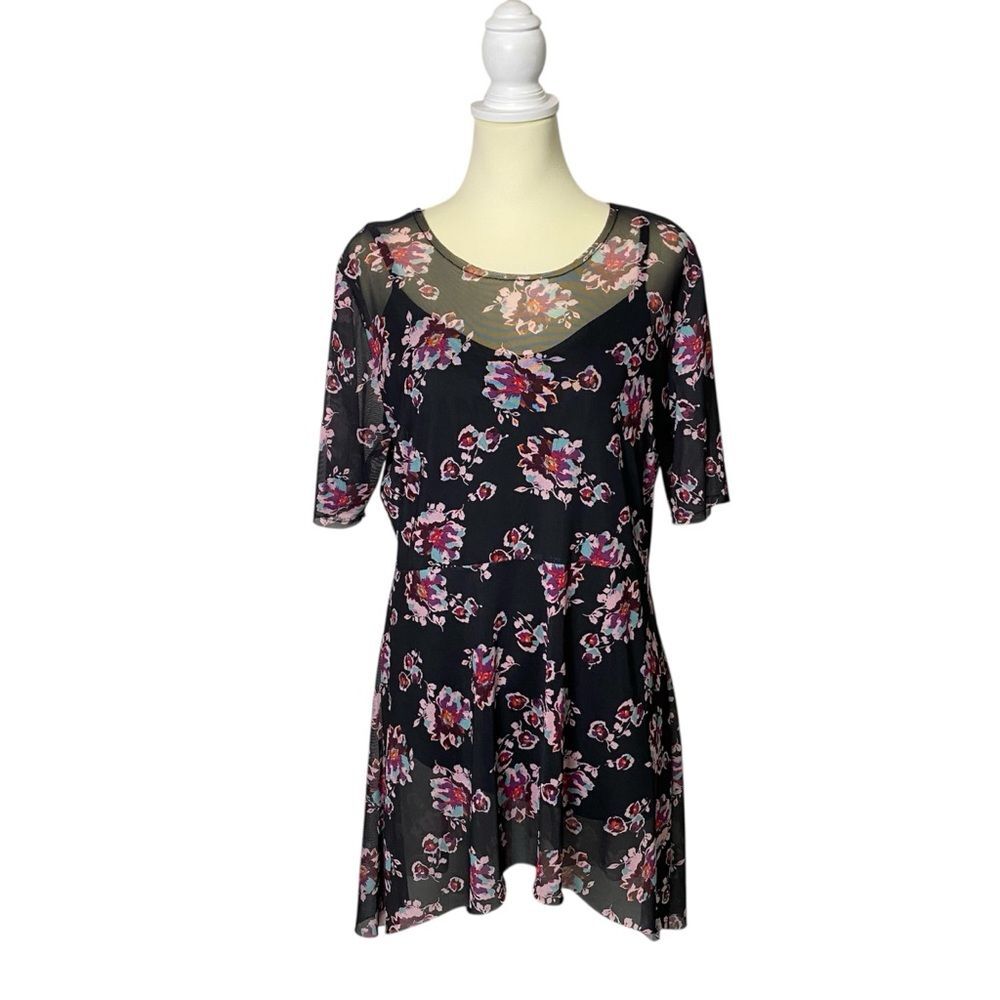 Lane Bryant Sheer Floral Asymmetrical Blouse W/ Attached Cami Women's Size 14/16
